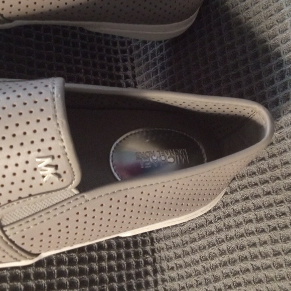 Women's Michael Kors Gray Perforated Leather Slip On Casual Sneaker Shoe - Picture 5 of 9